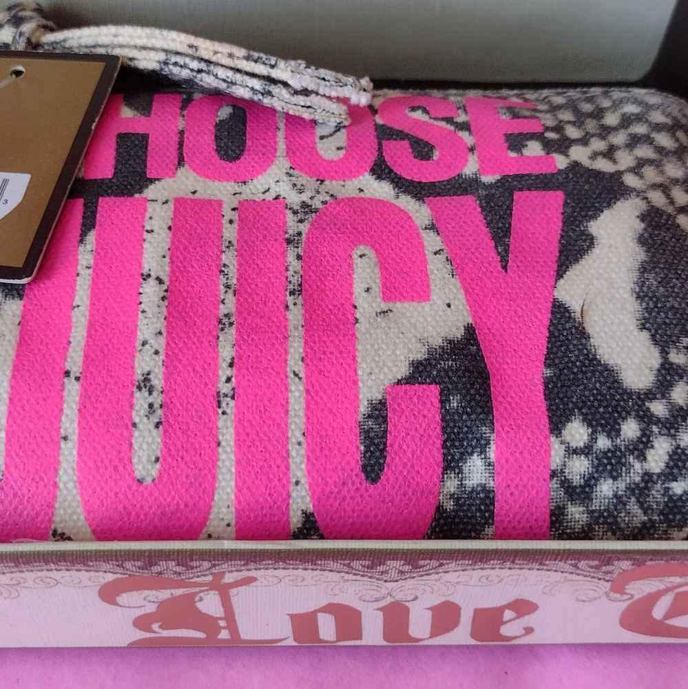 JC ๐ LOVE ๐ Born in the Glamorous USA Clutch & Huge Pink Enamel ๐๏ธ Ring NWT - Picture 2 of 9